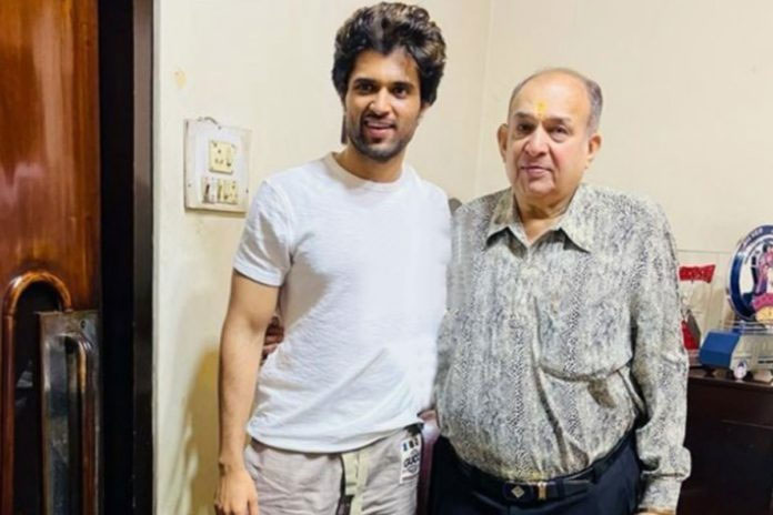 Vijay Deverakonda ने नाराज थियेटर मालिक से की मुलाकात, 'कौन रोकेगा देख लेंगे' बयान पर सुनाई थी खरी-खरी