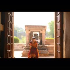 Rithika Tamilselvi : தாவணி போட்ட தீபாவளி... புடவையில் ரித்திகா தமிழ்செல்வி!