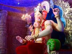 Lalbaugcha Raja: मुंबई के मशहूर 'लालबाग के राजा' ने लोगों को दिए दर्शन, देखें भव्य तस्वीरें