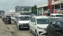 મહેસાણાઃ તંત્રના અણઘડ આયોજનના કારણે વાહનચાલકો પરેશાન, આ જુઓ ટ્રાફિકજામના દ્રશ્યો