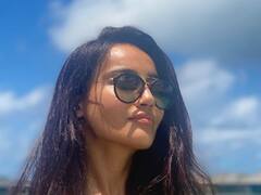 PHOTO: सुरभी ज्योतीने फ्लॉन्ट केला बोल्ड लूक, टू-पीसमध्ये दिसतेय हॉट!