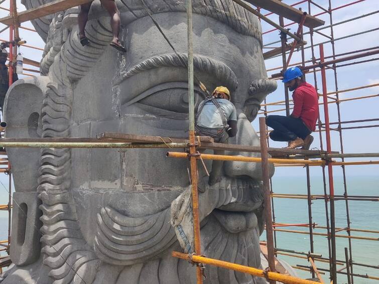 Kanyakumari: The work of applying mustard powder and lime mixture to Thiruvalluvar idol has started கன்னியாகுமரியில் திருவள்ளுவர் சிலைக்கு கலவை பூசும் பணி தொடக்கம்