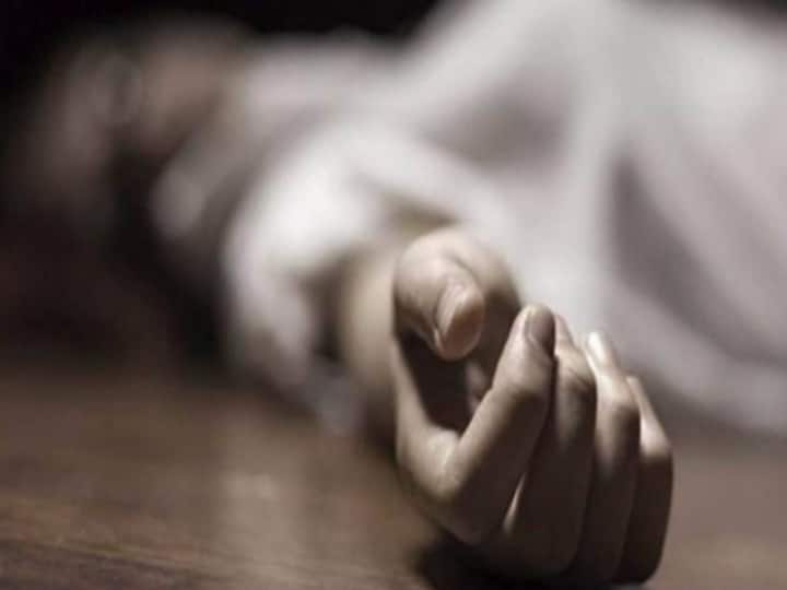 Maharashtra has highest suicide cases in the country then Tamil Nadu and Madhya Pradesh Maharashtra News: देश में सर्वाधिक आत्महत्या के मामले महाराष्ट्र में, 6.2 फीसदी की वृद्धि, इन वजहों से लोग कर रहे सुसाइड