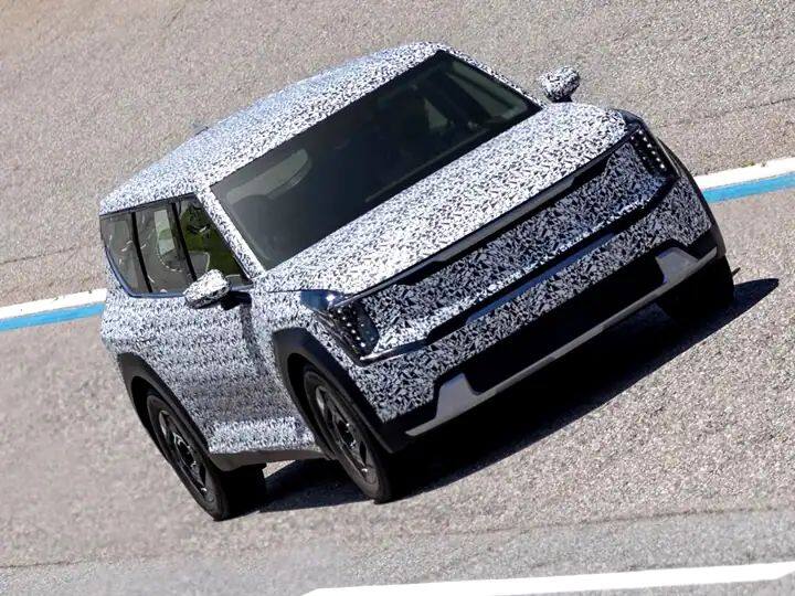 Kia EV9 Electric Luxury SUV Reveal Next Year Know When EV9 Launch in India मुंबई-पुणे-मुंबई; 500 किमीहून अधिक रेंज देणारी Kia EV9 electric luxury SUV लवकरच होणार लॉन्च