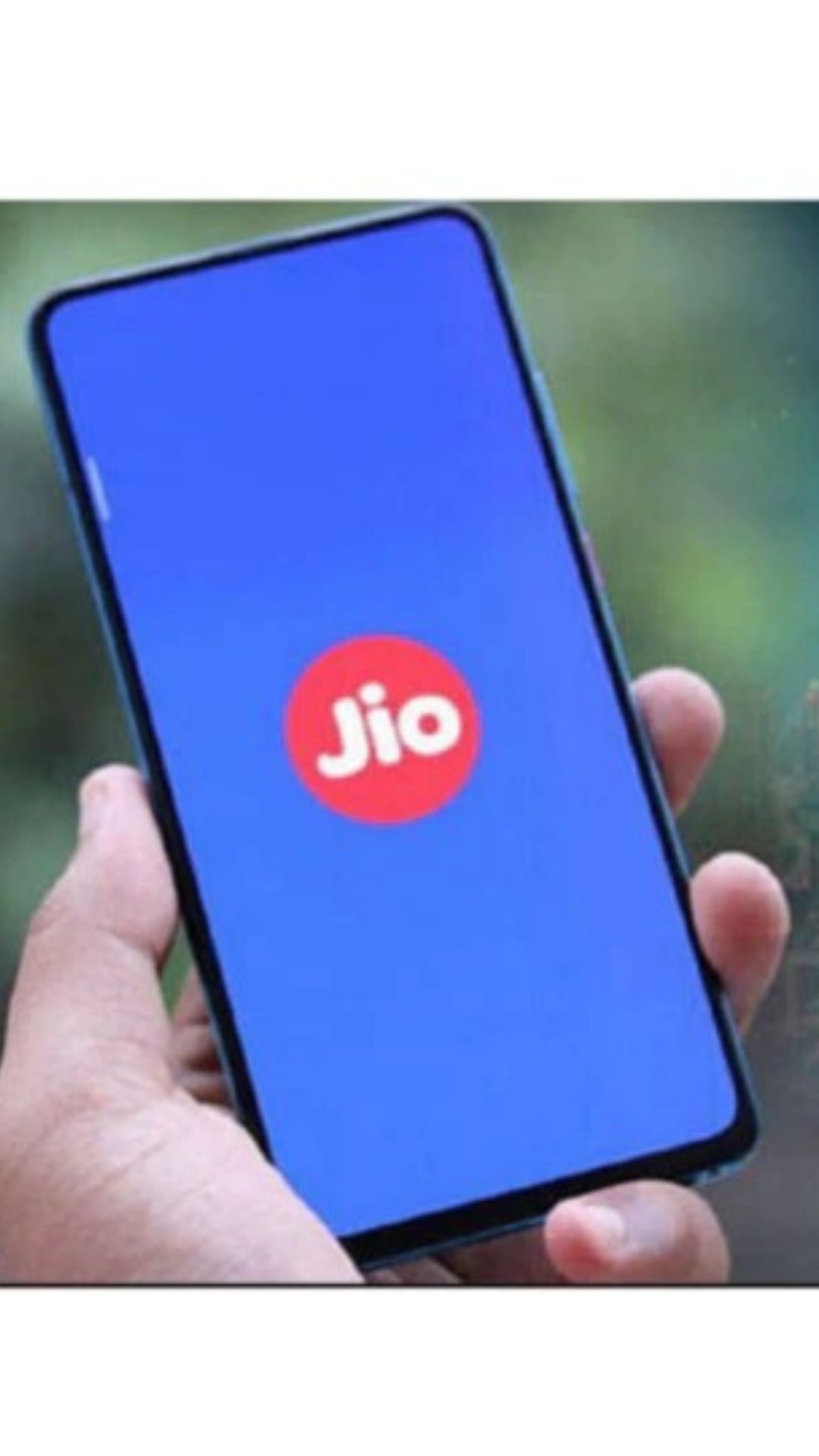 এর পাশাপাশি রিলায়েন্স জিও ঘোষণা করেছে যে তারা ৫জি ফোন লঞ্চ করবে।