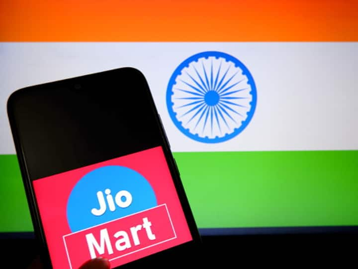 Reliance AGM Meet 2022 Meta Facebook WhatsApp CEO Mark Zuckerberg JioMart partnership announced end to end shopping Mark Zuckerberg Announces Partnership With JioMart, Says Now You Can Shop 'Right In A Chat'