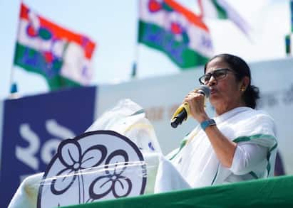 Mamata Banerjee: করোনা পরিস্থিতির জন্য ২ বছর পর প্রকাশ্য সমাবেশ করেছে টিএমসিপি।