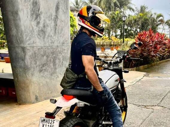 शाहिद कपूरने खरेदी केली Ducati Scrambler Desert Sled बाईक
