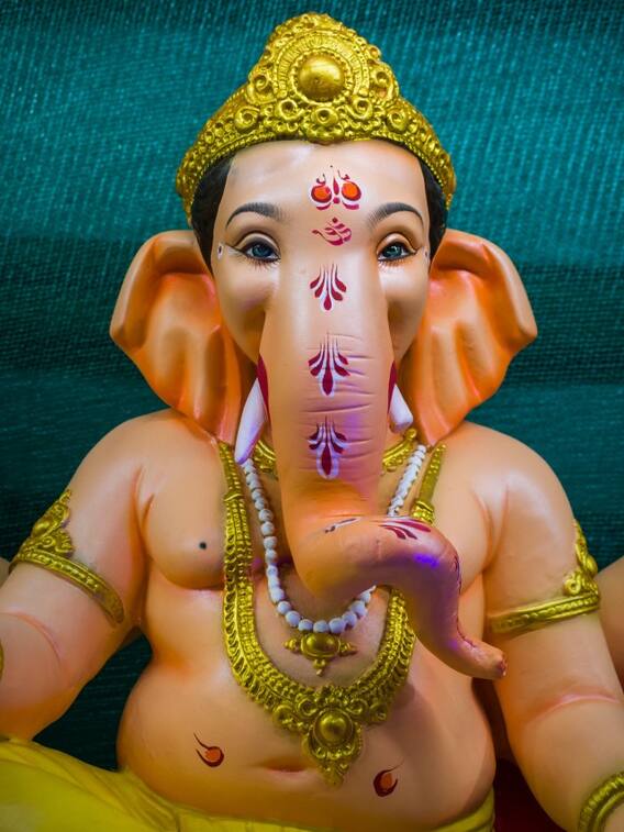 விநாயகனே வினை தீர்ப்பவனே .. விநாயகர் பக்தி பாடல்கள்!