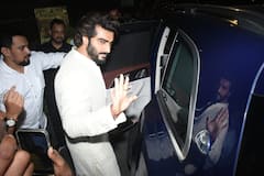 IN PICS: फैशन डिजाइनर कुणाल रावल की शादी में पहुंची Malaika Arora के लिए प्रोटेक्टिव दिखे Arjun Kapoor