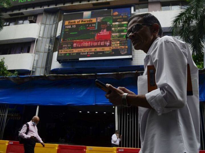 Stock Market Closing: Sensex once again crossed 59 thousand mark closed with rise of 442 point Stock Market Closing: સપ્તાહના પ્રથમ કારોબારી દિવસે શાનદાર તેજી સાથે બંધ થયું શેરબજાર, સેન્સેક્સમાં 442 પોઇન્ટનો વધારો, આ શેર્સમાં જોવા મળી તેજી