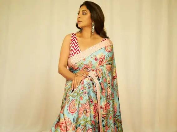 વર્ક ફ્રન્ટની વાત કરીએ તો શેફાલી શાહની સૌથી હિટ અને ચર્ચિત સીરીઝમાંની એક 'દિલ્હી ક્રાઇમ' તાજેતરમાં જ નેટફ્લિક્સ પર રિલીઝ થઇ છે.