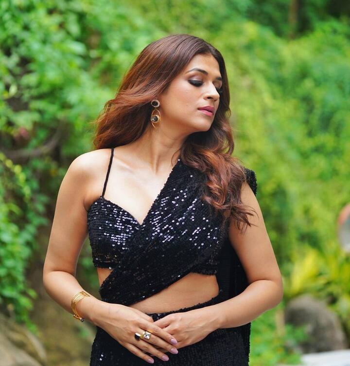 శ్రద్ధా దాస్ అందమైన ఫోటోలు  -Image Credit: Shraddhadas/Instagram