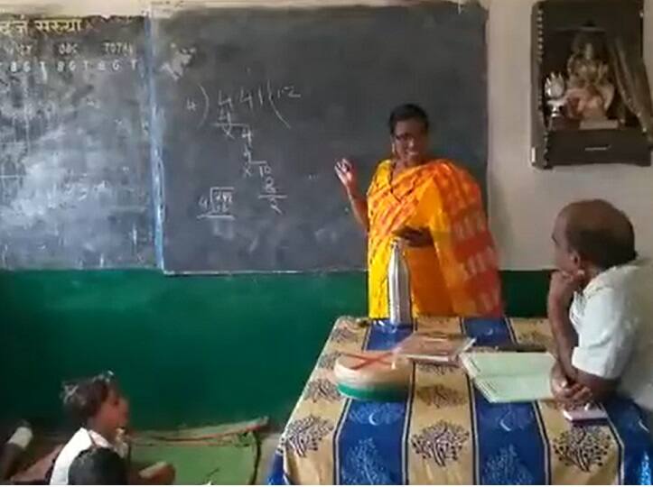 வகுத்தல் பாடம் தெரியாமல் விழித்த தலைமை ஆசிரியை; ஆட்சியர் செய்த அதிரடி MP govt school headmistress fails to solve simple math division, collector removed from post வகுத்தல் பாடம் தெரியாமல் விழித்த தலைமை ஆசிரியை; ஆட்சியர் செய்த அதிரடி