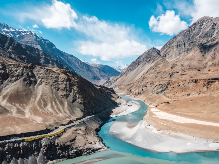 Destination Visit in September: सितंबर में घूमने का है प्लान तो मिस न करें ये जगह...इनसे खूबसूरत कुछ और नहीं Destination Visit in September: सितंबर में घूमने का है प्लान तो मिस न करें ये जगह...इनसे खूबसूरत कुछ और नहीं