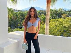 Esha Gupta:  మోడ్రన్ డ్రెస్‌లో బాలీవుడ్ నటి ఈషా గుప్తా, చూస్తే మతిపోతుంది