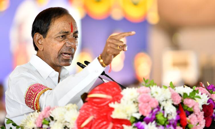 KCR wants to unite all the farmers across the country. KCR National Politics : 