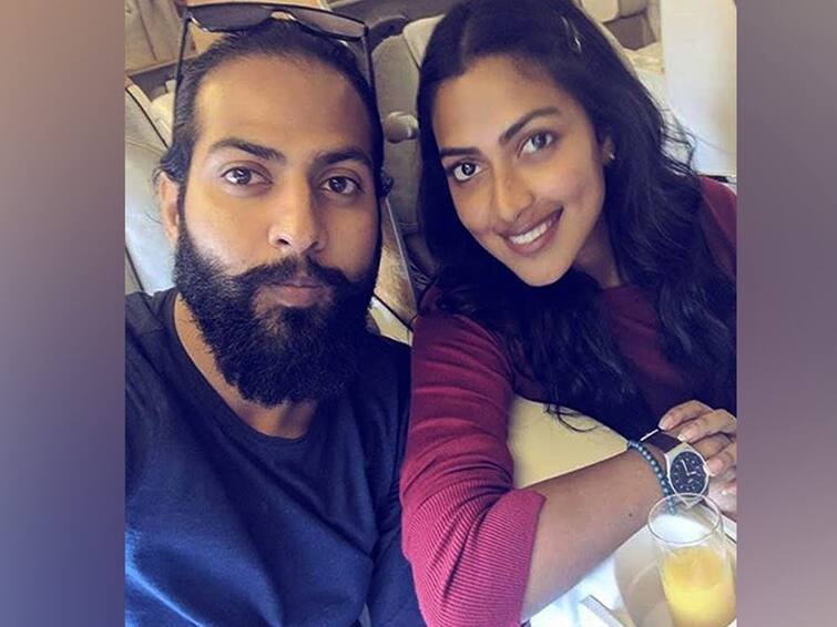 Actress Amala Paul's friend Bavinder Singh arrested for sexually harassing her! நடிகை அமலா பாலுக்கு பாலியல் தொல்லை: நண்பர் பவீந்தர் சிங் கைது!- பின்னணி என்ன?