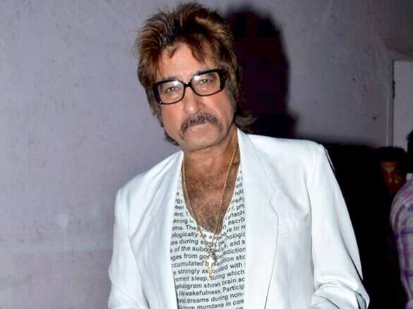 शुरूआत करते हैं शक्ति कपूर (Shakti Kapoor) से जिहोंने कभी विलेन बनकर तो कभी अपने कॉमेडी अंदाज से लोगों का खूब मनोरंजन किया. हालांकि जब एक बार स्टिंग ऑपरेशन में वो कास्टिंग काउच के आरोपी पाए गए, तो उसका साफ असर उनके करियर पर पड़ा.