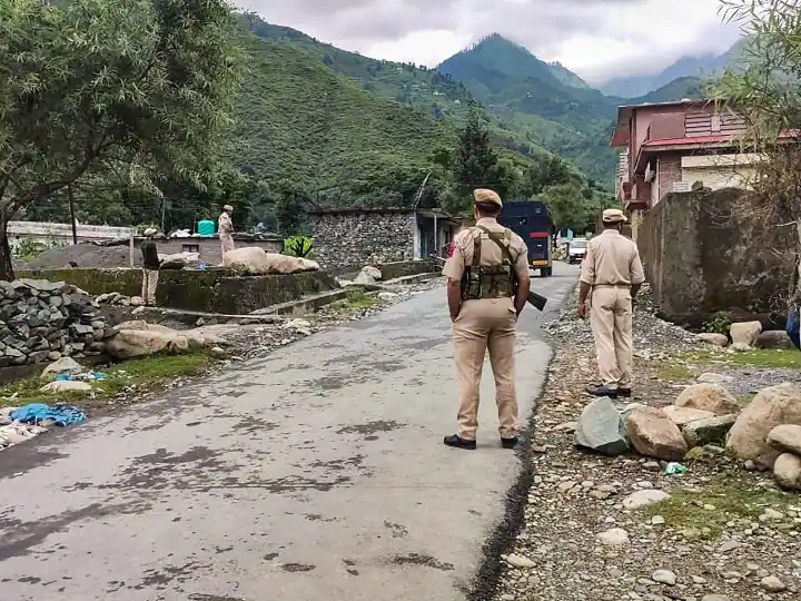 Shopian Encounter: Action of security forces in Jammu and Kashmir, 3 Lashkar terrorists killed in Shopian Shopian Encounter: ਜੰਮੂ ਕਸ਼ਮੀਰ 'ਚ ਸੁਰੱਖਿਆਬਲਾਂ ਦਾ ਐਕਸ਼ਨ, ਸ਼ੋਪੀਆਂ 'ਚ ਲਸ਼ਕਰ ਦੇ 3 ਅੱਤਵਾਦੀਆਂ ਨੂੰ ਕੀਤਾ ਢੇਰ