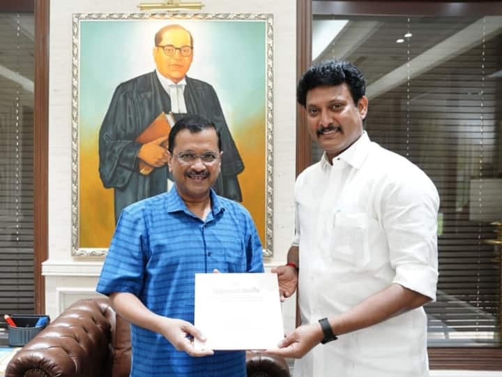 Delhi: तमिलनाडु में मॉडल स्कूल बनकर तैयार, एमके स्टालिन के बुलावे पर उद्घाटन समारोह में शामिल होंगे सीएम केजरीवाल Tamil Nadu CM MK Stalin Invited CM Arvind Kejriwal for the inauguration ceremony ann Delhi: तमिलनाडु में मॉडल स्कूल बनकर तैयार, एमके स्टालिन के बुलावे पर उद्घाटन समारोह में शामिल होंगे सीएम केजरीवाल