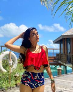 Surbhi Jyoti ने फिर बढ़ाया इंटरनेट का पारा, सिजलिंग फोटोज देख हार बैठेंगे अपना दिल