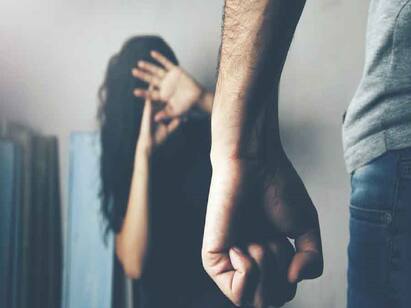 Delhi Most Unsafe For Women These 2 Big Cities Rank Next பெண்களுக்கு பாதுகாப்பற்ற நகரம்.. முதலிடத்தில் டெல்லி! அடுத்தடுத்த நகரங்கள் இவைதான்!!