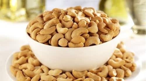 Health Tips: Eating how many cashews daily is good for health? Know the benefits of cashew and its value Health Tips : ਰੋਜ਼ਾਨਾ ਕਿੰਨੇ ਕਾਜੂ ਖਾਣ ਨਾਲ ਹੁੰਦੈ ਸਿਹਤ ਨੂੰ ਲਾਭ ? ਜਾਣੋ ਕਾਜੂ ਦੇ ਫਾਇਦੇ ਤੇ ਇਸਦੀ ਕੀਮਤ