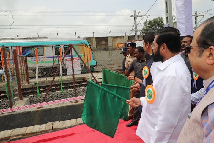 या प्रकल्पामुळे आता राजकीय प्रदूषणही बंद होईल असे त्यांनी म्हटले.
