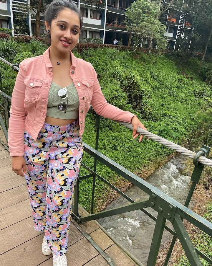 కస్తూరి సీరియల్ ఫేమ్ ఐశ్వర్య పిస్సె ఫోటోస్ (Image Credit: Aishwarya Pisse / Instagram)