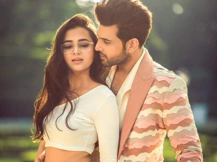 Karan Kundrra shared romantic photo with girlfriend Tejasswi Prakash Tejasswi Prakash के साथ फिर रोमांटिक हुए Karan Kundrra, क्यूट केमिस्ट्री देख फैंस बोले- OMG...