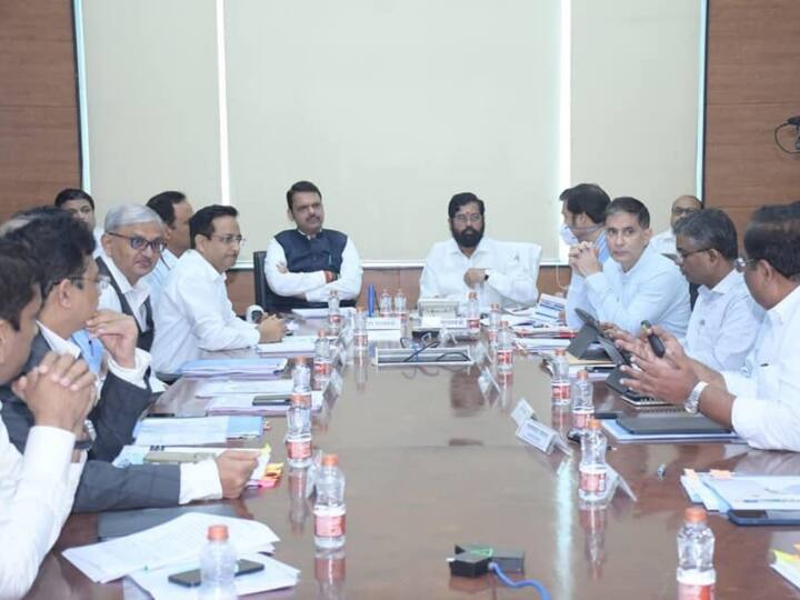 Maharashtra CM Eknath Shinde holds an important meeting regarding bullet train project directs to complete land acquisition soon Maharashtra News: बुलेट ट्रेन प्रोजेक्ट को लेकर सीएम शिंदे ने की अहम बैठक, जल्द भूमि अधिग्रहण को पूरा करने का दिया निर्देश