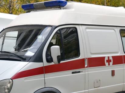 Kerala: Kozhikode Man dies after ambulance door struck near hospital சாலை விபத்தில் சிக்கிய நபர்... ஆம்புலன்ஸ் கதவு திறக்கவில்லை... உயிரிழந்த சோகம்..