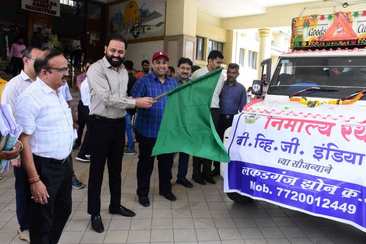 Special Vehicle of NMC are ready for Nirmalya collection from public Ganesh Mandal Nagpur Ganeshotsav : सार्वजनिक गणेश मंडळांच्या निर्माल्यातून करणार खतनिर्मिती, मनपाचा उपक्रम; बुधवारपासून होणार संकलन कार्य सुरू