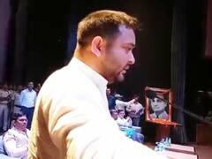 तेजस्वी यादव ने भरे मंच पर स्वीकार किया, शादी के बाद ऐसा होता ही है, कहा- मेरी पुरानी तस्वीर देख लीजिए