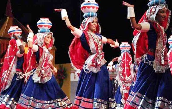 Garba Nritya: Gujarat Garba Nominated For Unesco Intangible Heritage ...