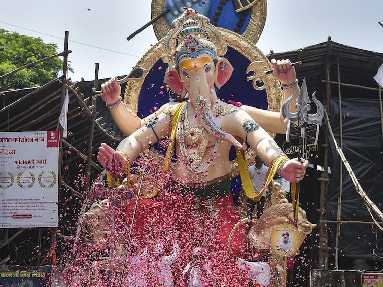 Ganesh Utsav Ganesh Chaturthi 2022 Awards From Govt To Outstanding Public Ganeshotsav Mandal 0445