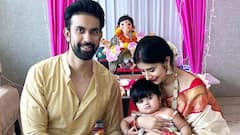 বিচ্ছেদের গুঞ্জনের মধ্যেই গণেশ চতুর্থীতে ফের কাছাকাছি রাজীব-চারু!