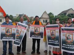 Jharkhand Crisis: झारखंड सरकार के 4 मंत्री रायपुर से लौटे, रिसॉर्ट के सामने हिंदू संगठन ने किया हंगामा