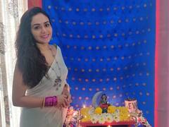 Amruta khanvilkar : चंद्रमुखीच्या घरचा बाप्पा पाहिलात का?