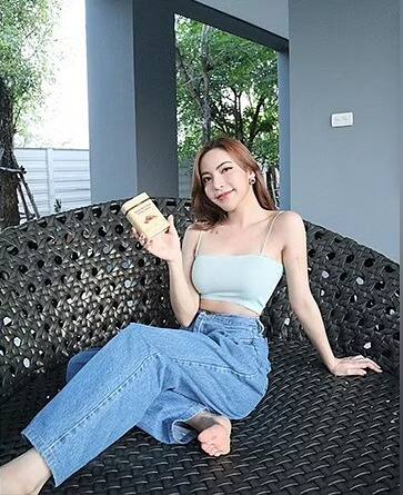 थांयलडची स्टार युट्यूबर नथामोन खोंगचाक उर्फ नट्टी द युट्यूबरने तिच्या चाहत्यांना 575 कोटी रुपयांचा गंडा घातल्याचं समोर आलं आहे.