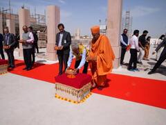 Photos: एस जयशंकर ने अबू धाबी में निर्माणाधीन हिंदू मंदिर का किया दौरा, बोले- सहिष्णुता और सद्भाव का प्रतीक है
