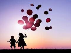 LIC Policy: পুরুষেদের আধার থাকলেই করা যাবে এই পলিসি, এক স্কিমে তিন লাভ