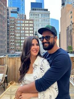 Filmfare अवॉर्ड पाकर Vicky Kaushal ने स्टेज से पत्नी Katrina Kaif पर लुटाया प्यार, कहा- 'तुम मेरी जिंदगी में..'