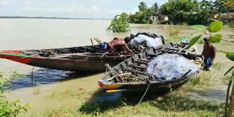 howrah: the boat overturned in the river, 3 fishermen were injured while fishing Howrah: নদীতে উল্টে গেল নৌকা, মাছ ধরতে গিয়ে আহত ৩ মৎসজীবী