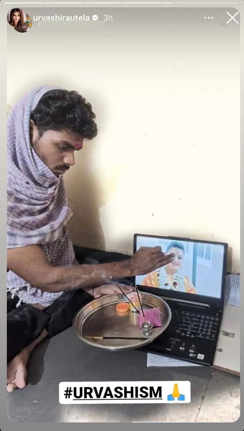 Urvashi Rautela की फोटो की पूजा करता दिखा फैन, एक्ट्रेस ने स्टोरी शेयर कर लिखा ये मजेदार कैप्शन