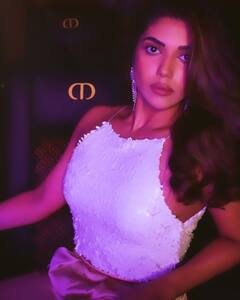 Samiksha Pednekar Pics: पेशे से वकील हैं भूमि पेडनेकर की बहन समीक्षा पेडनेकर, खूबसूरती में देती हैं बॉलीवुड एक्ट्रेसेस को भी टक्कर !