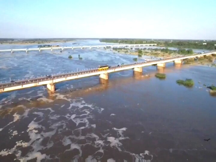 கொள்ளிட கரையோர கிராமங்களில் மீண்டும் வெள்ளப்பெருக்கு - அமைச்சர் மெய்யநாதன் நேரில் ஆய்வு