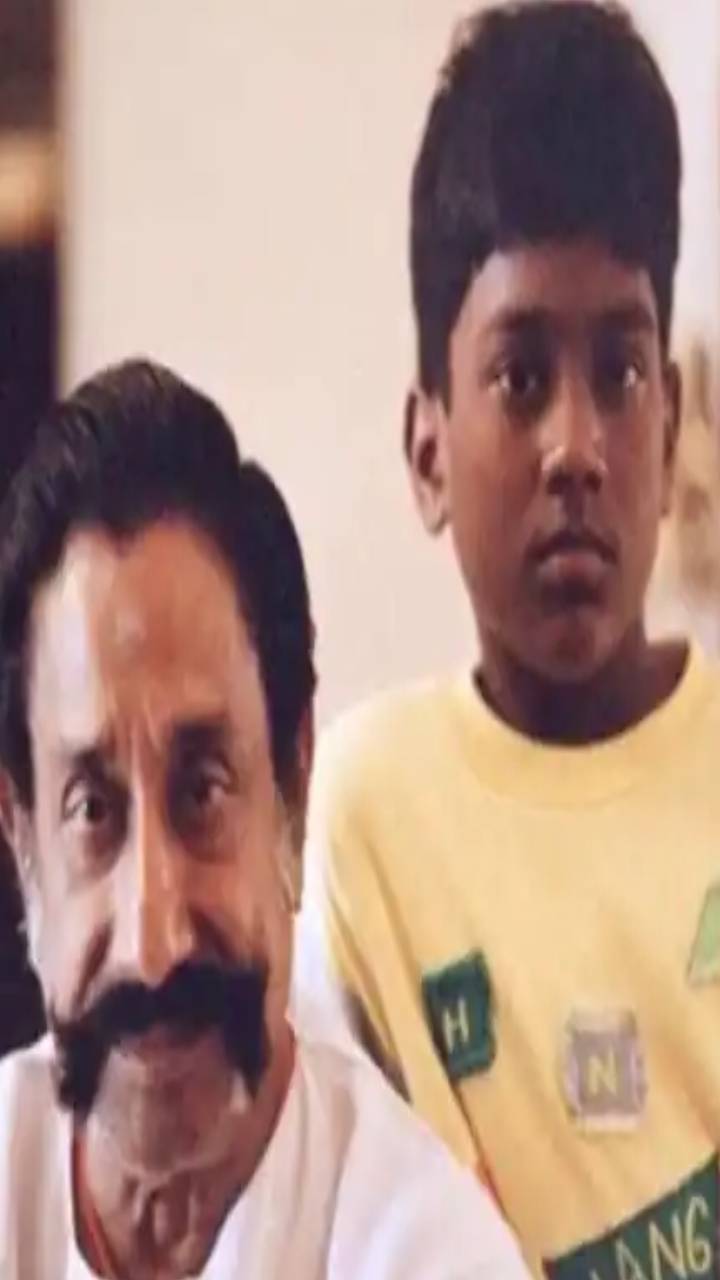 முறையான இசை வகுப்புகளுக்கு செல்லாத இவர்