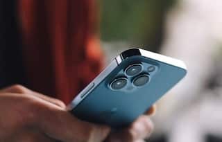 iPhone: નવા ફોનના લૉન્ચિંગ પહેલા આઇફોનના આ ત્રણ મૉડલ થયાં સસ્તા, જાણો ખરીદી પર શું છે ઓફર...... iPhone: નવા ફોનના લૉન્ચિંગ પહેલા આઇફોનના આ ત્રણ મૉડલ થયાં સસ્તા, જાણો ખરીદી પર શું છે ઓફર......